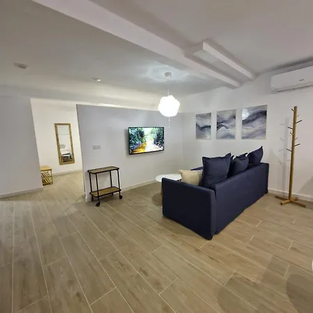 Mayco Lovely Iii By Suncastle