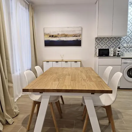 Mayco Lovely Iii By Suncastle Appartamento